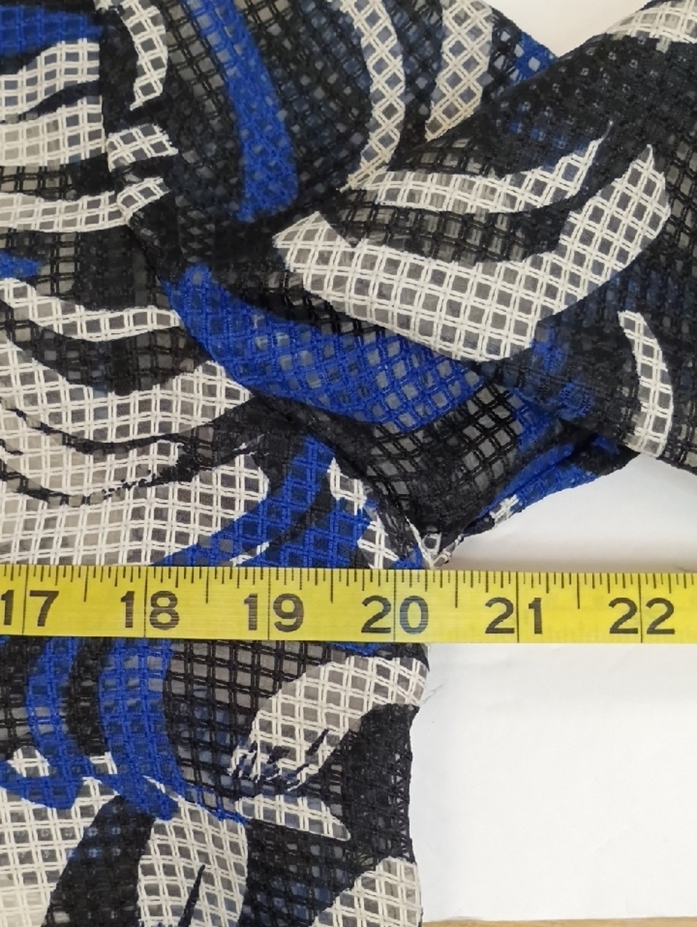 IC By Connie K Ruffle Blouse Blue Black Print Size Small NWT - Picture 13 of 16